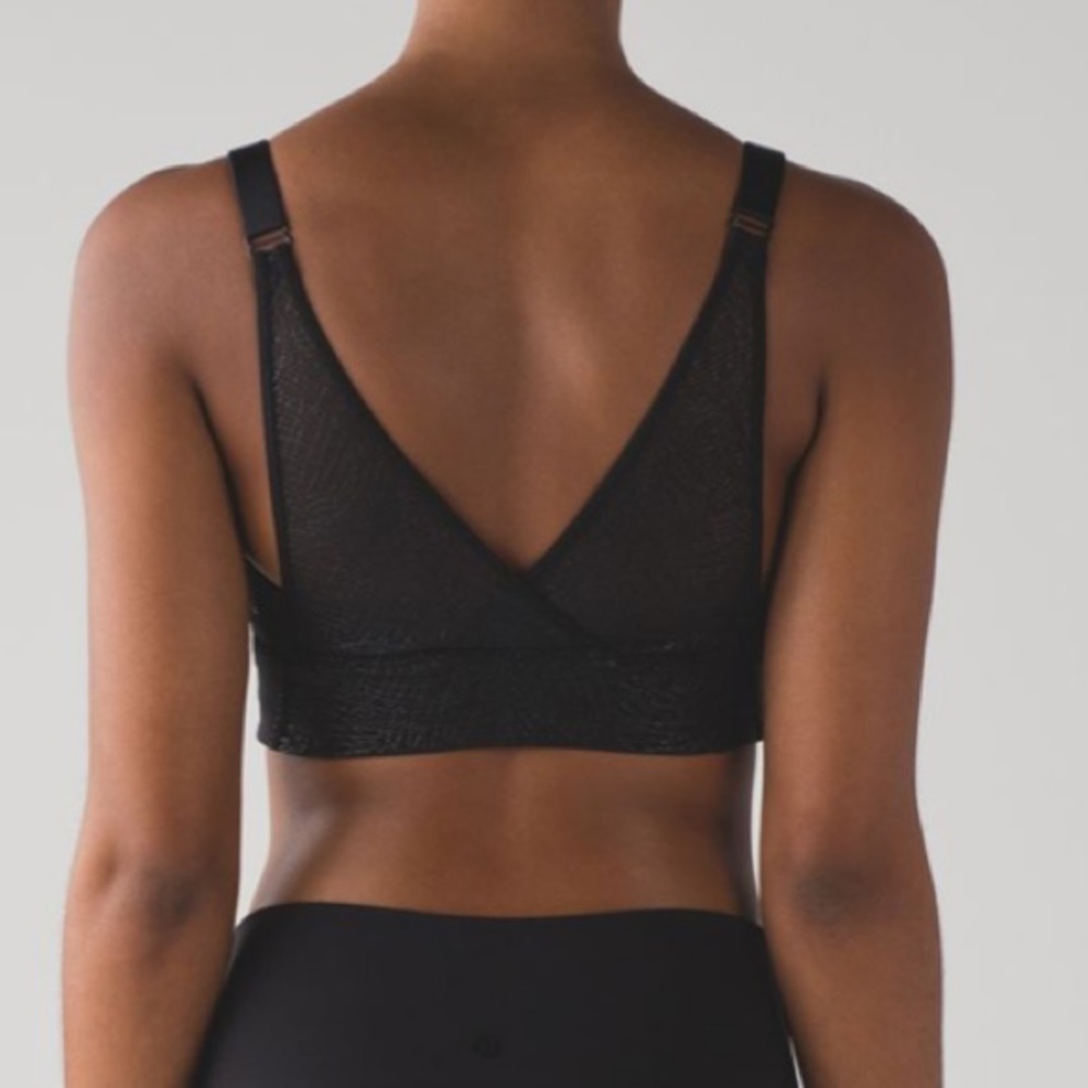 lululemon athletica Black V-Back Lace Sports Bra